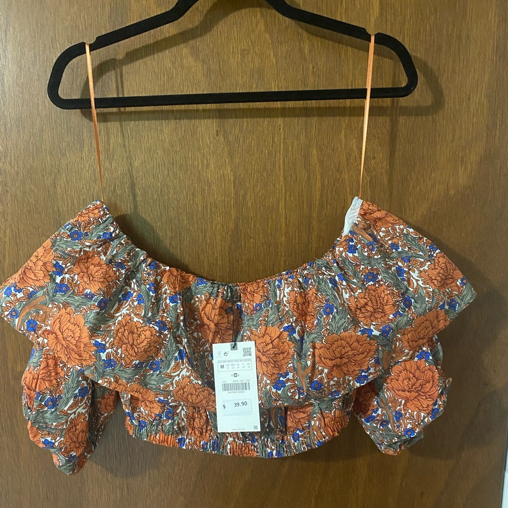 Crop top with puffy sleeves - Picture 3 of 3